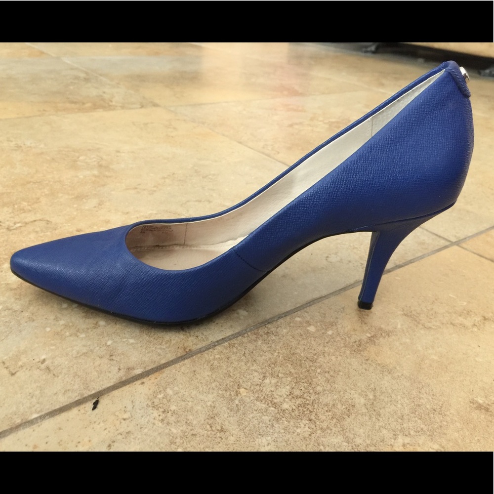 Michael KORS pump 3" heels